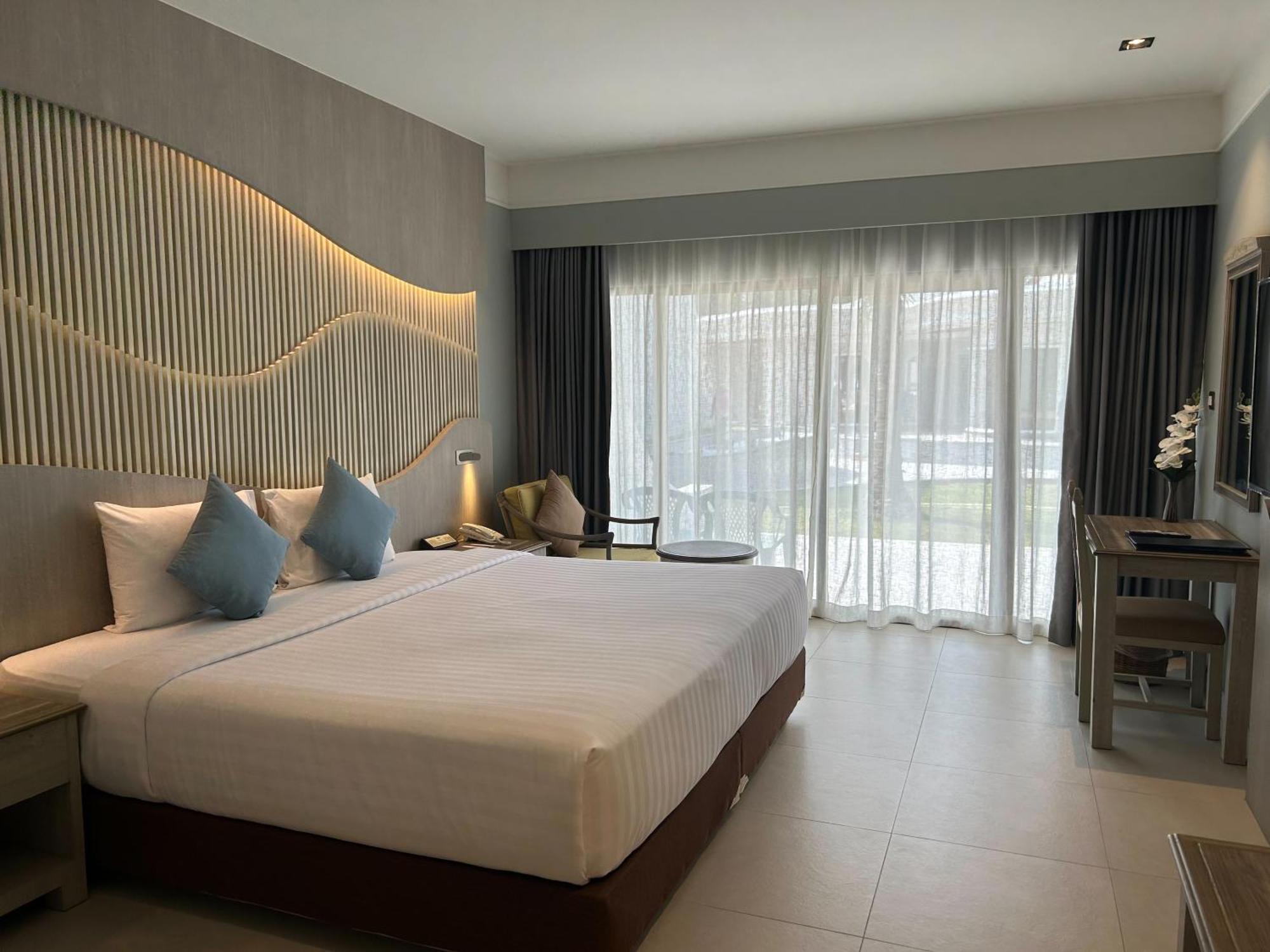 Amora Beach Resort Phuket Bang Tao-stranden Eksteriør bilde